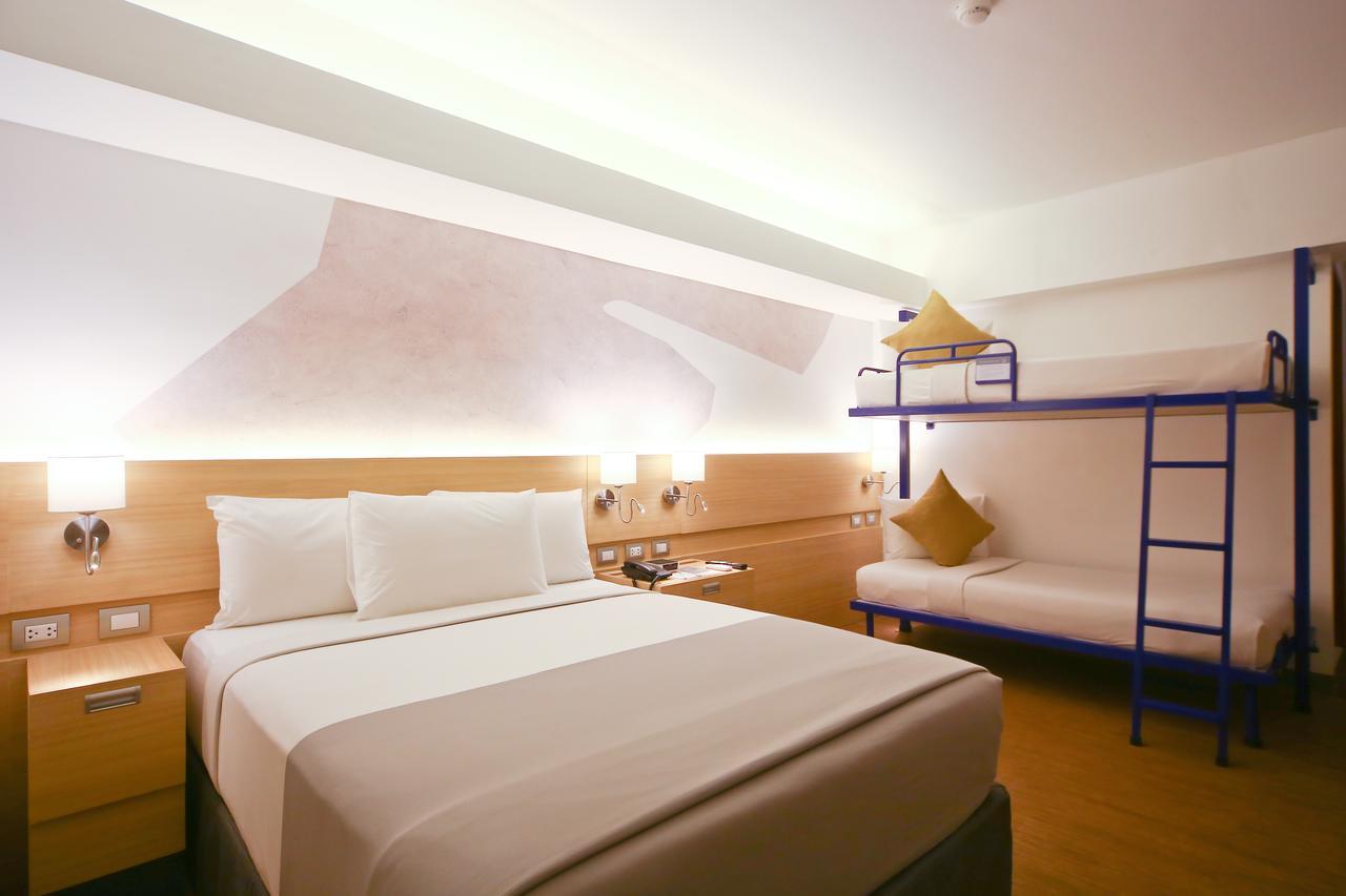 Tryp By Wyndham Mall Of Manila Hotel 3*